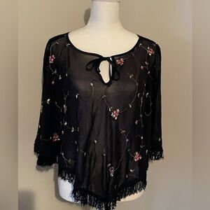 Vintage Woman’s JONATHAN MARTIN Embroidered Floral Sheer Fringe Poncho Size 12